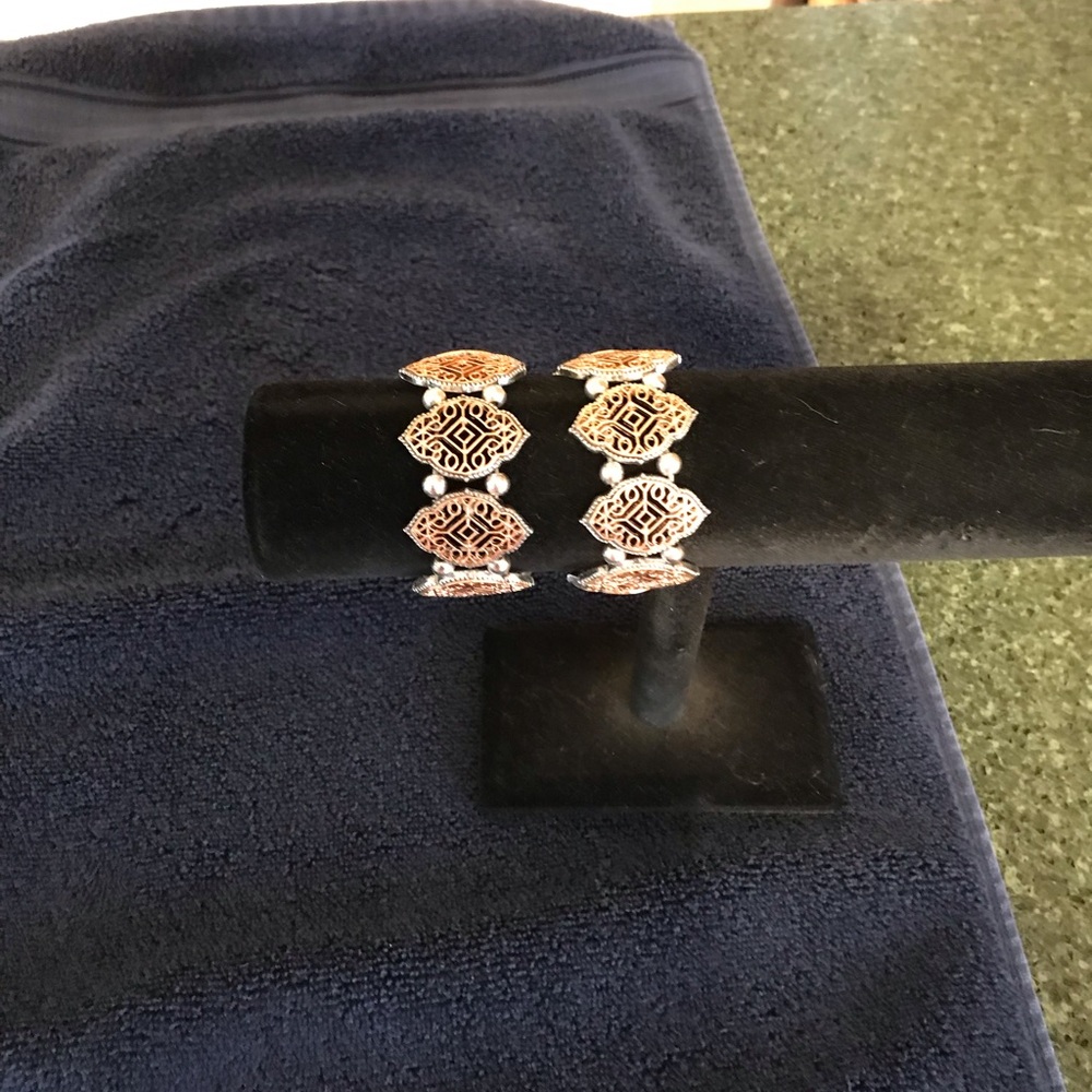 Copper colored bracelets - Picture 2 of 2